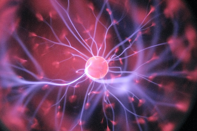 neuron electricity